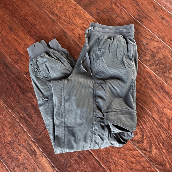 Lululemon Dance Studio Joggers - Picture 1 of 8